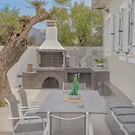 Casa De Miro * Καλπάκι